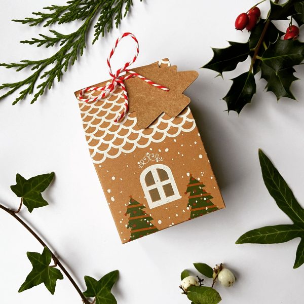Mini candle packaging gingerbread house